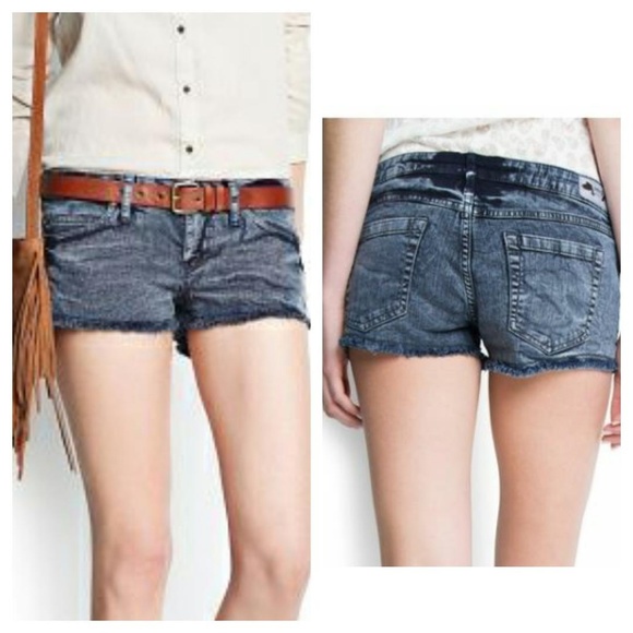 MNG Jeans Pants - *$3 for $15* NEW Mango MNG Acid Wash Frayed Shorts